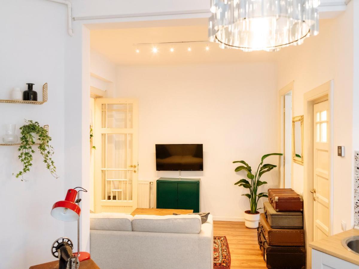 Lovely Vintage Double Studio In City Center Bükreş Dış mekan fotoğraf